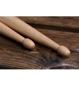 5A American Classic hickory | BAGUETTES BATTERIE Vic Firth…